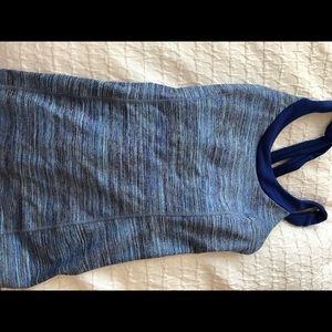 Size 2 Lululemon top